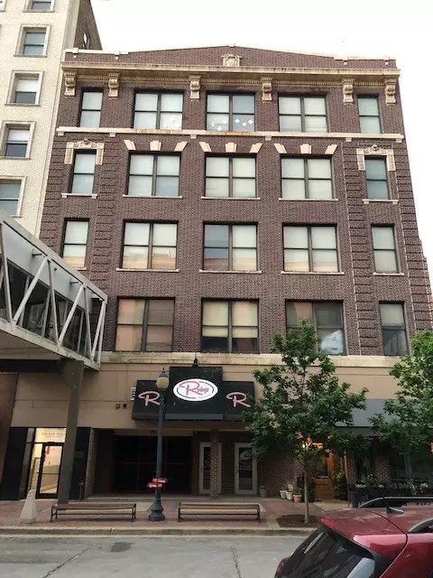 Cedar Rapids, IA 52403,225 2nd ST SE #318