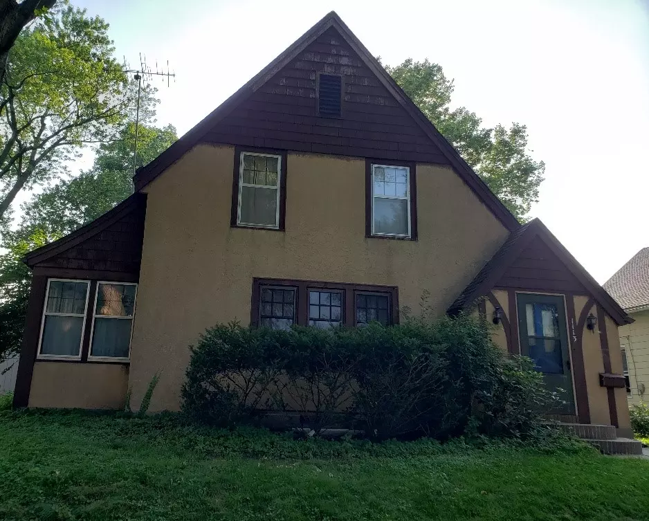 Burlington, IA 52601,1113 S 6th ST