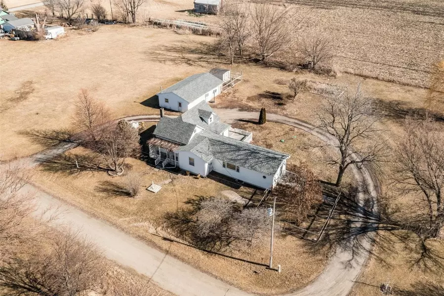 2982 F52 TRL, Parnell, IA 52325