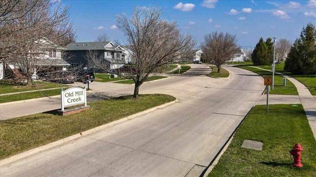 802 Mont Clair ST, Solon, IA 52333