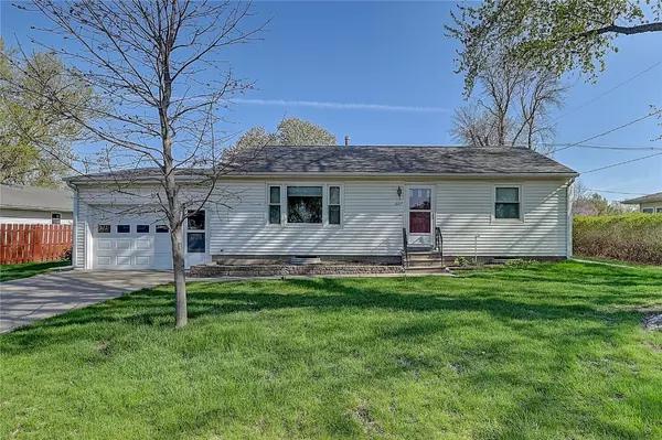 Kalona, IA 52247,607 F Avenue