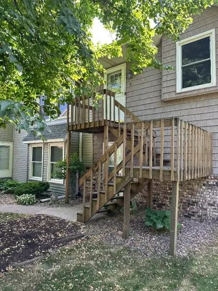 2420 E 51st ST #D, Davenport, IA 52807