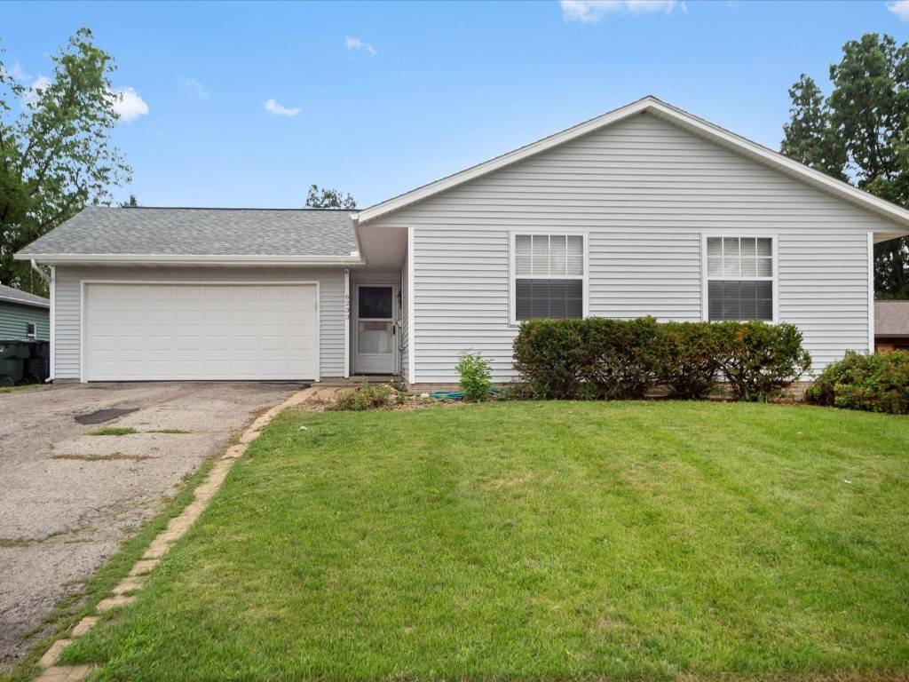 6233 Underwood AVE SW, Cedar Rapids, IA 52404