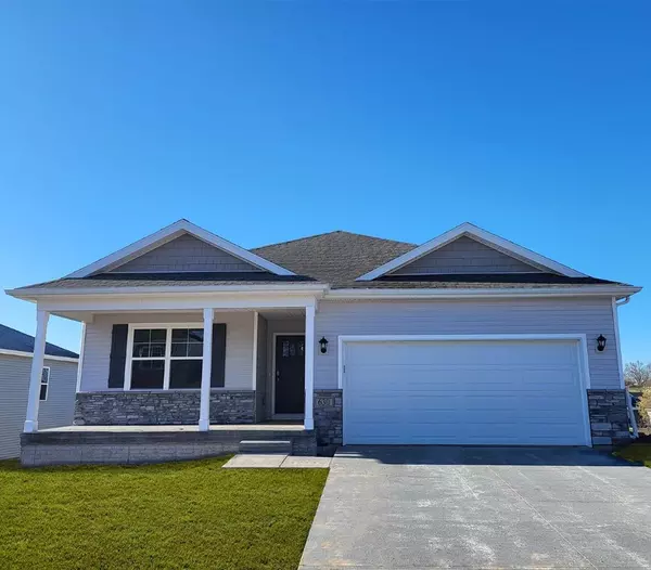 Palo, IA 52324,921 Juneberry DR