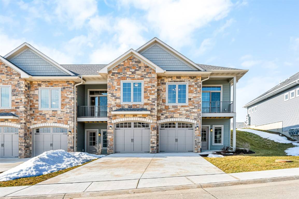2887 Blue Sage DR #C, Coralville, IA 52241