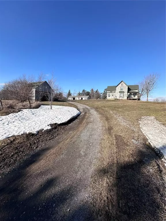 Lowden, IA 52255,2039 130th St