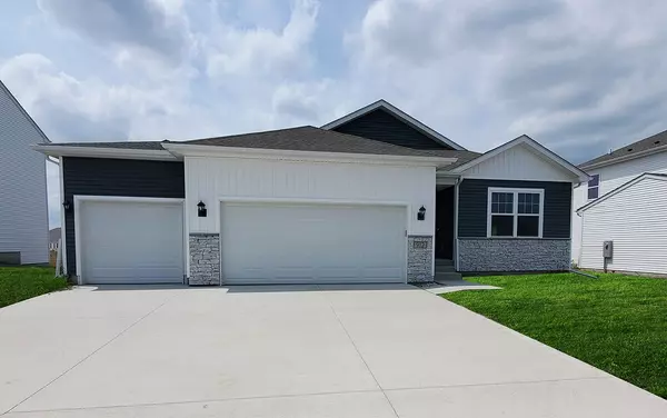 Hiawatha, IA 52233,2817 Prairielight DR