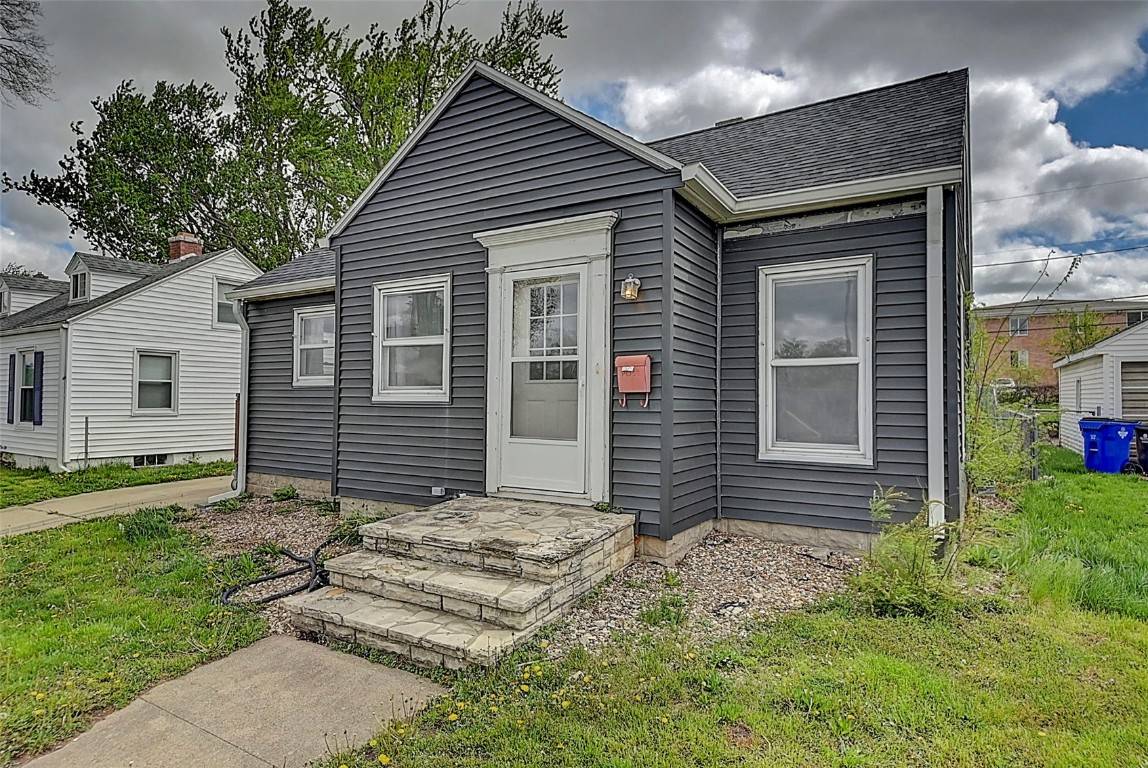 Cedar Rapids, IA 52402,2727 B AVE NE