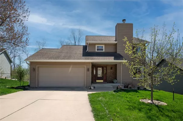 Cedar Rapids, IA 52405,1517 Hidden Hollow LN NW