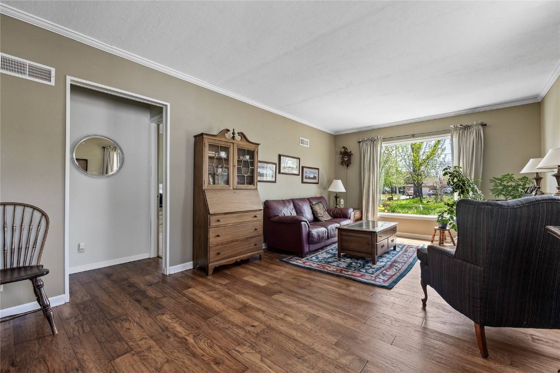 Cedar Rapids, IA 52405,3960 Johnson AVE NW