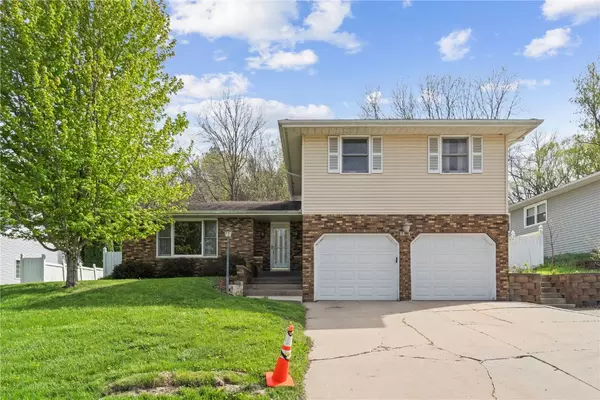Anamosa, IA 52205,508 Rosemary LN