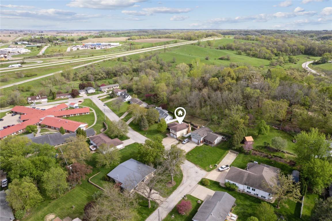 Anamosa, IA 52205,508 Rosemary LN