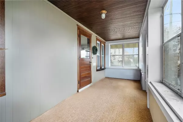 Vinton, IA 52349,314 W 5th ST