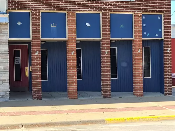 Vinton, IA 52349,218 W 4th ST