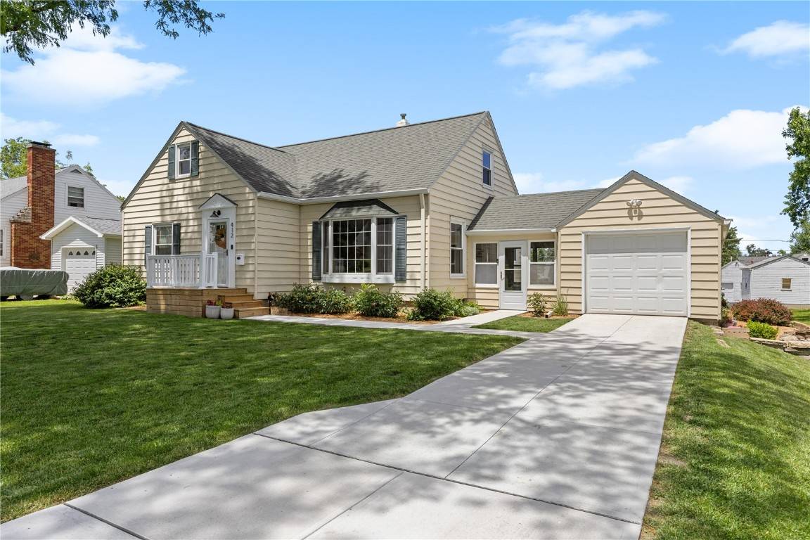 Cedar Rapids, IA 52402,412 37th ST NE