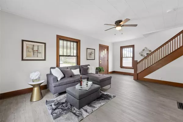 Washington, IA 52353,120 McCreedy DR