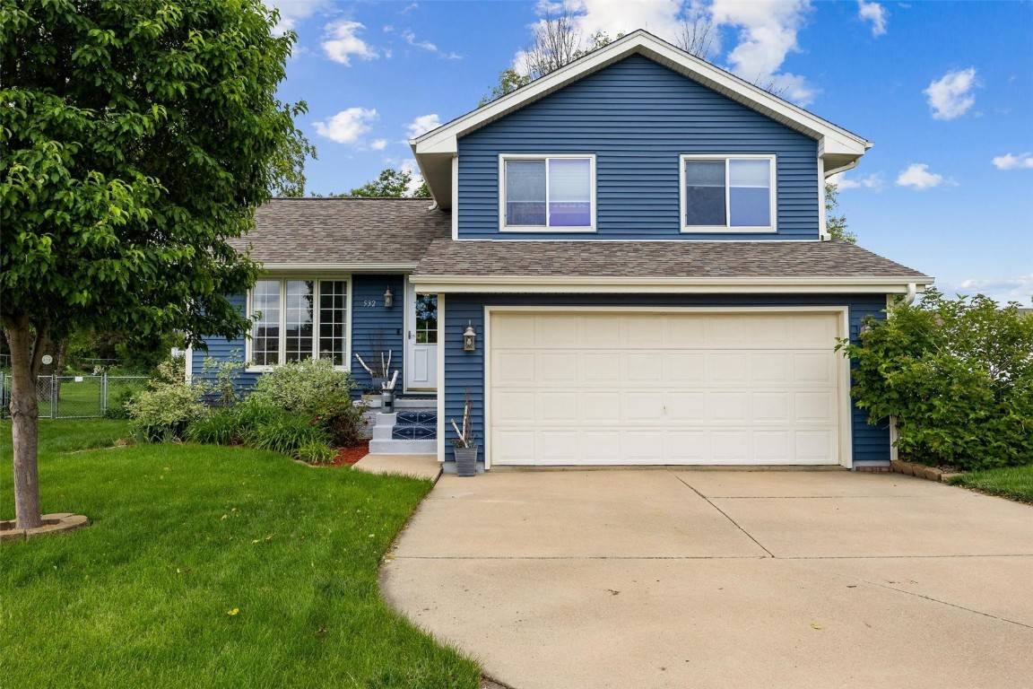 Cedar Rapids, IA 52405,532 Bezdek DR NW