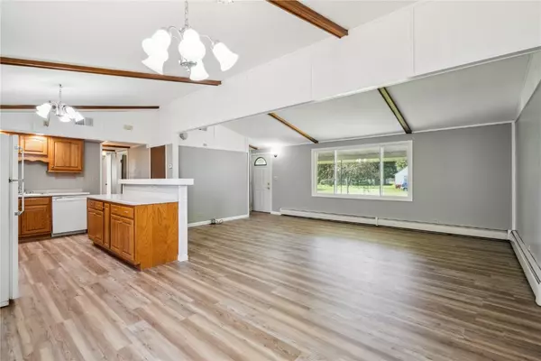 Lamont, IA 50650,960 Pearl ST