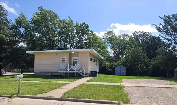 Vinton, IA 52349,302 N AVE