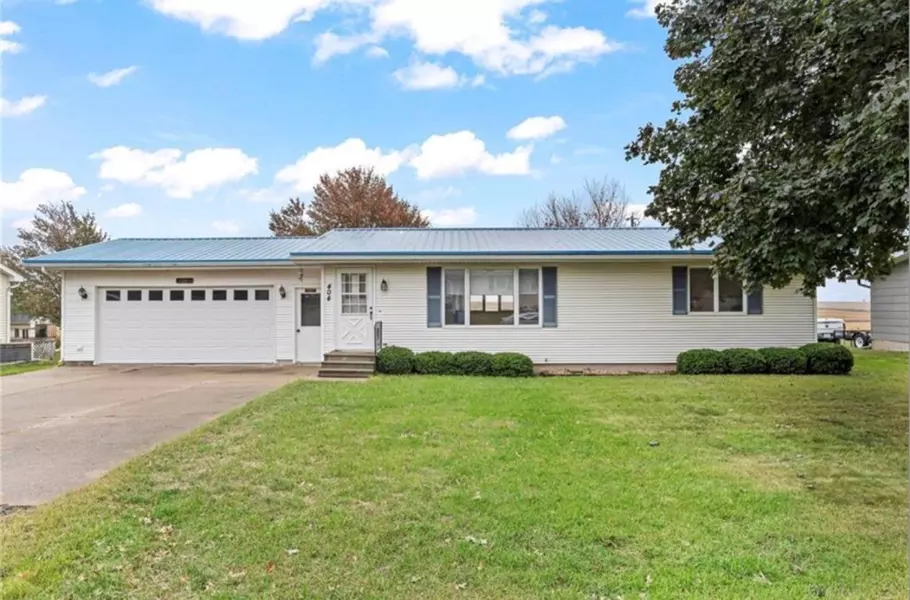 404 1st AVE, Keystone, IA 52249