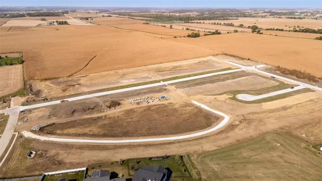 512 Parkview Court, Mt Vernon, IA 52314