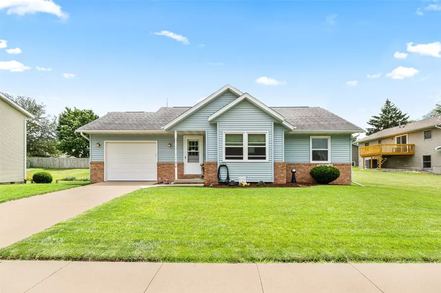 130 Prairie Ridge CT, North Liberty, IA 52317