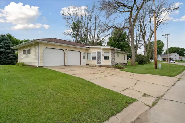 Center Point, IA 52213,314 Maiden ST