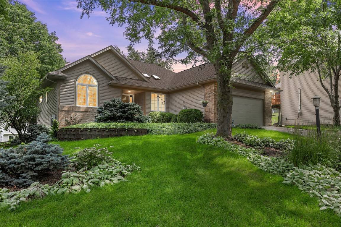 445 Breconshire Ln, Coralville, IA 52241