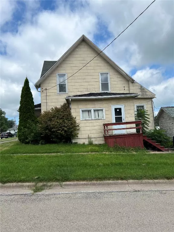 Mechanicsville, IA 52306,308 E 2nd ST