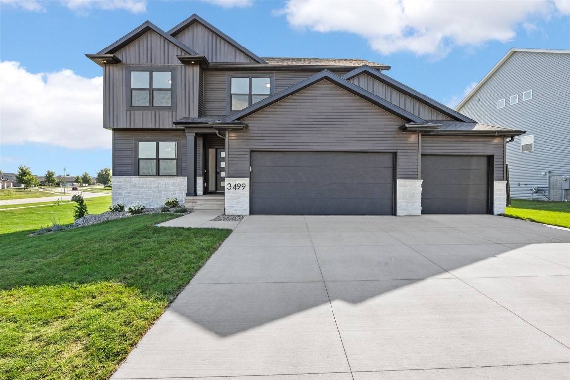 Cedar Rapids, IA 52402,8901 Zeppelin AVE NE