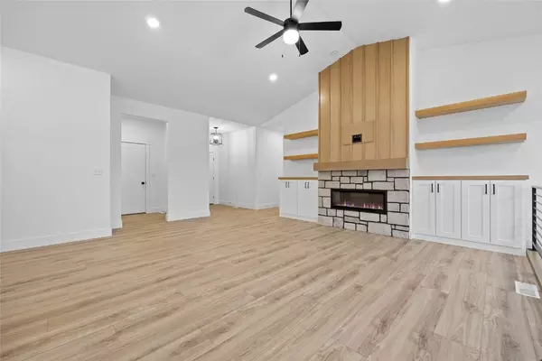 Tiffin, IA 52340,1706 Croell AVE