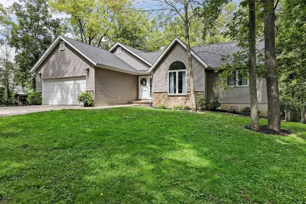 Vinton, IA 52349,3078 59th St TRL #2