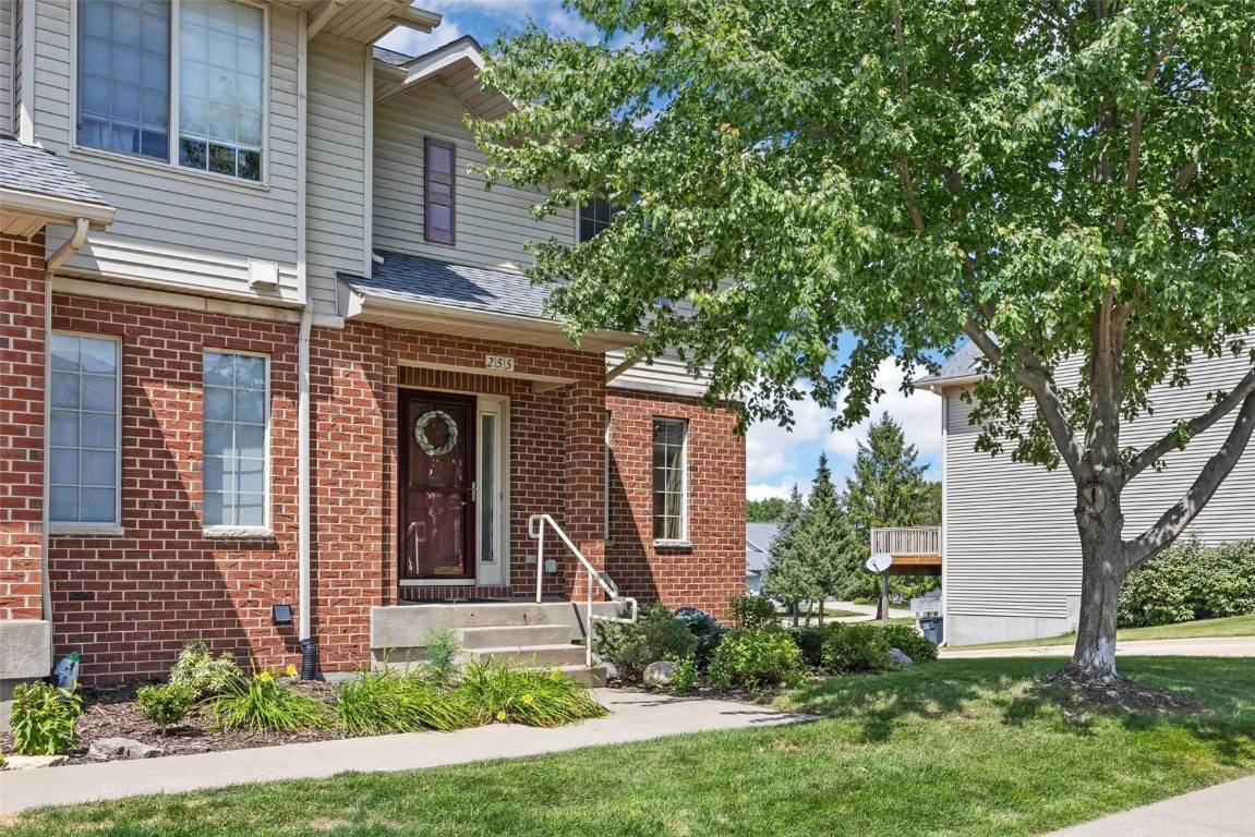 Iowa City, IA 52245,255 Camden Rd
