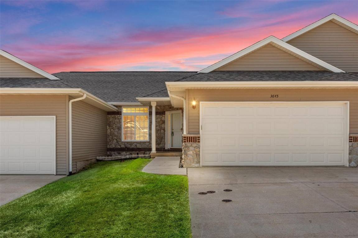 3645 Stoney Point RD SW, Cedar Rapids, IA 52404