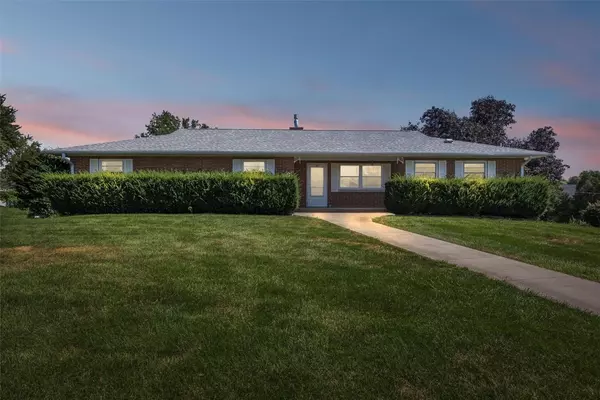 Marion, IA 52302,220 Isham DR