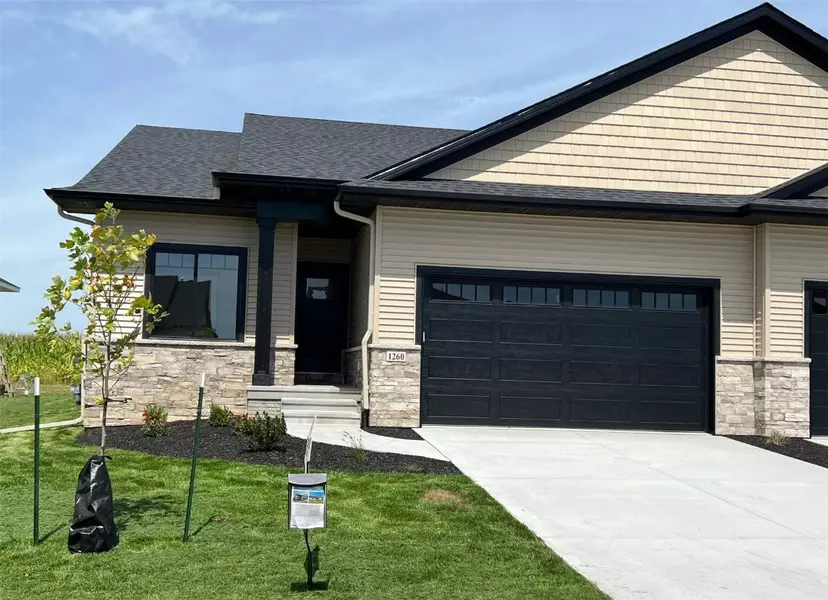 1260 Berkshire LN, North Liberty, IA 52317