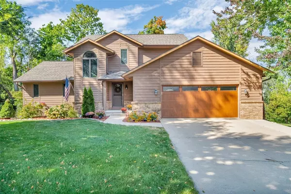 Cedar Rapids, IA 52405,1930 Greentree CT NW