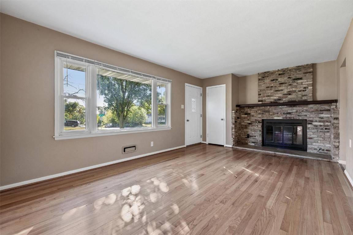 Cedar Rapids, IA 52403,659 34th ST SE