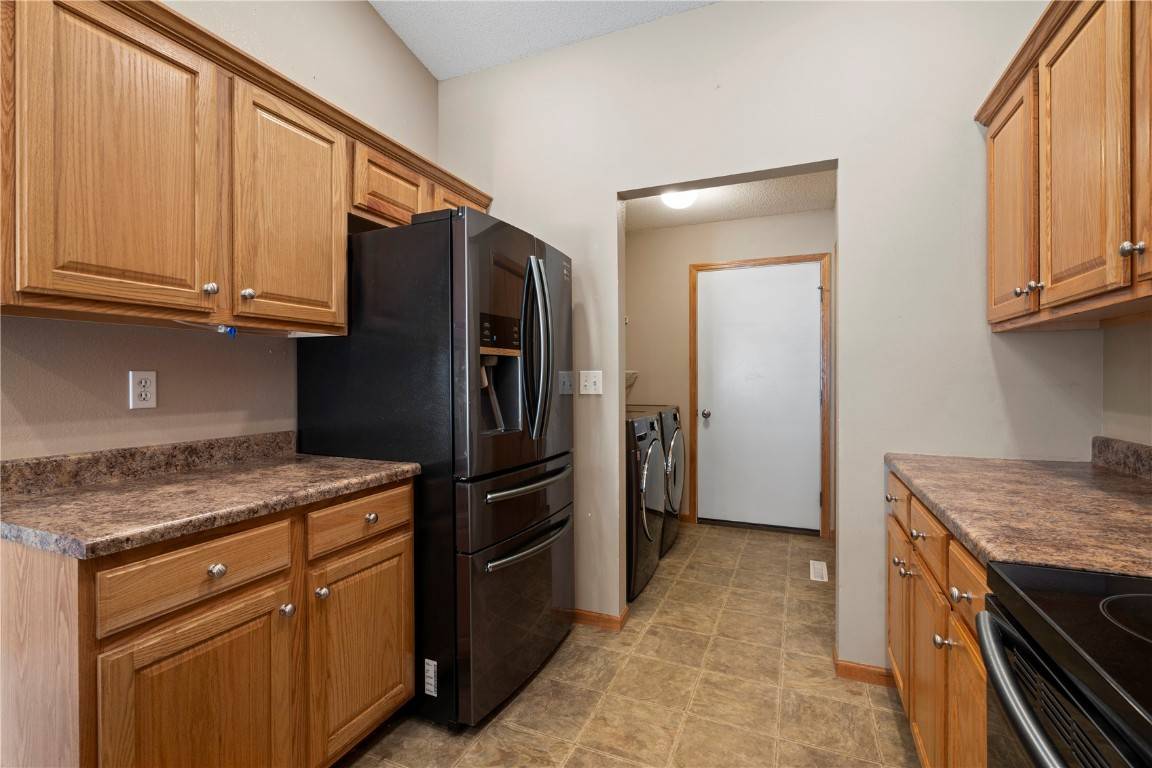 Cedar Rapids, IA 52404,3327 Stoneview CIR SW