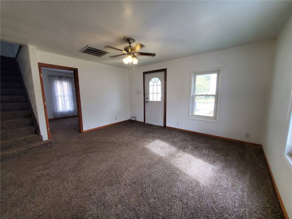 Vinton, IA 52349,807 3rd AVE