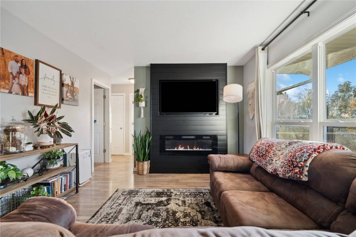 Cedar Rapids, IA 52404,3018 Pebble DR SW