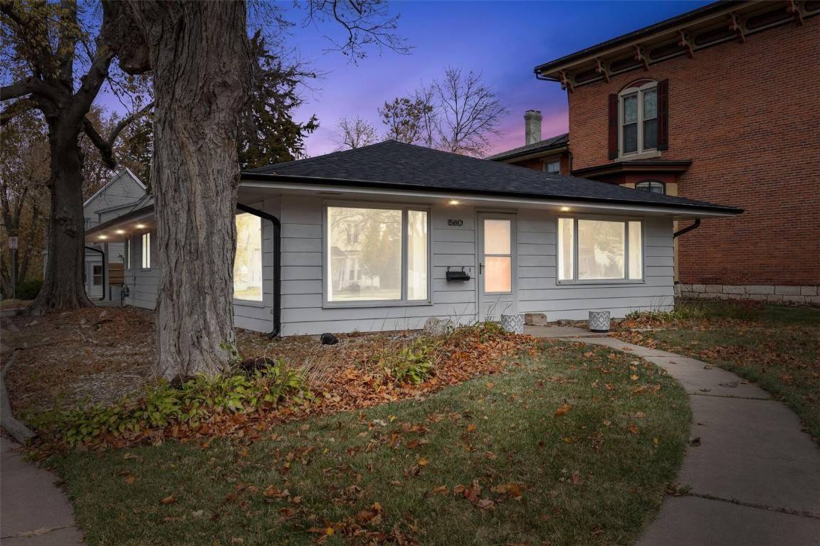 1560 8th AVE, Marion, IA 52302