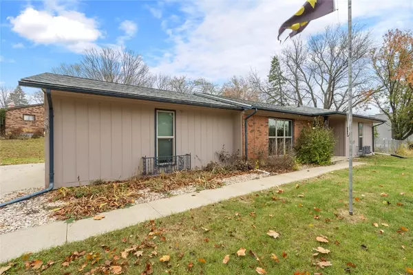 Coralville, IA 52241,1619 13th St