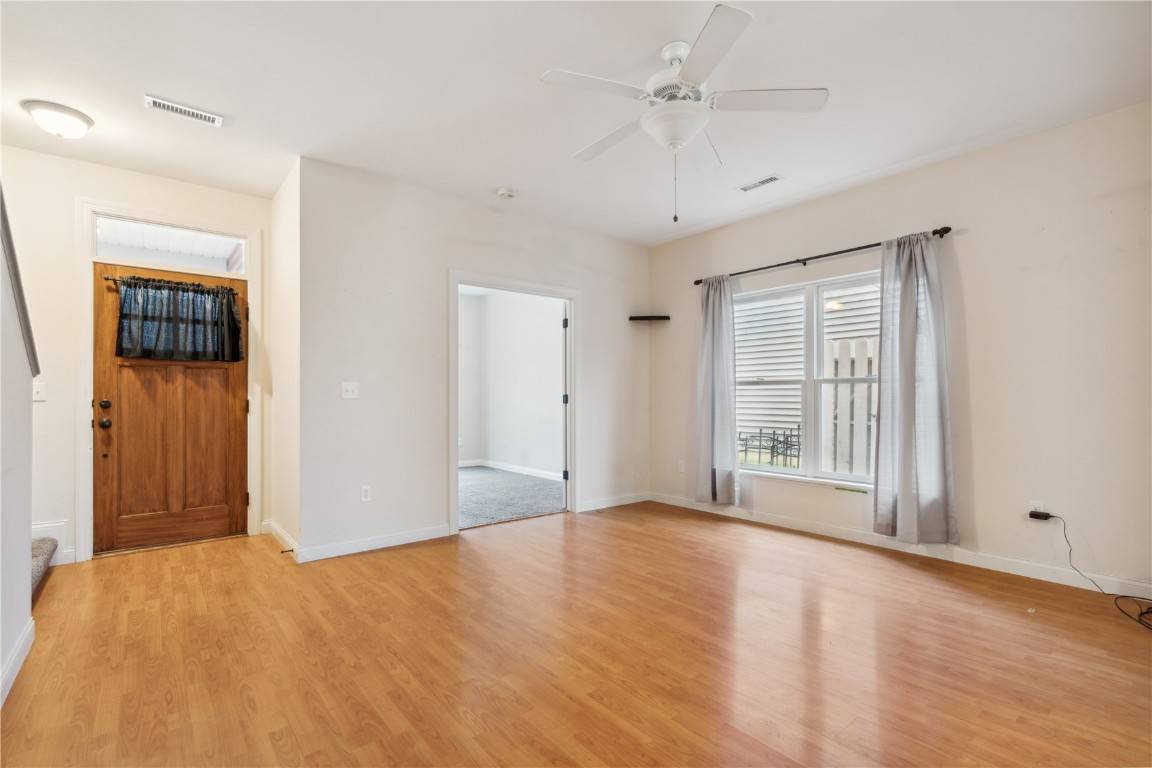 Iowa City, IA 52240,1850 Chelsea CT