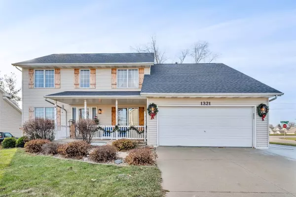 Cedar Rapids, IA 52402,1321 Waldenwood LN NE