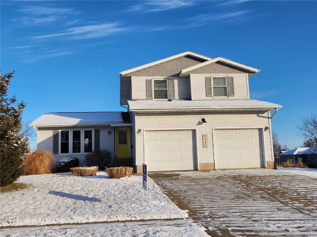 2180 Daleview DR, Marion, IA 52302