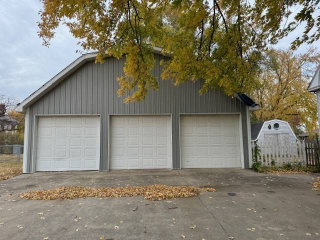 La Porte City, IA 50651,709 PINE ST