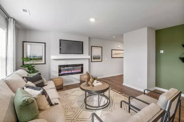 Tiffin, IA 52340,523 Bluestem ST