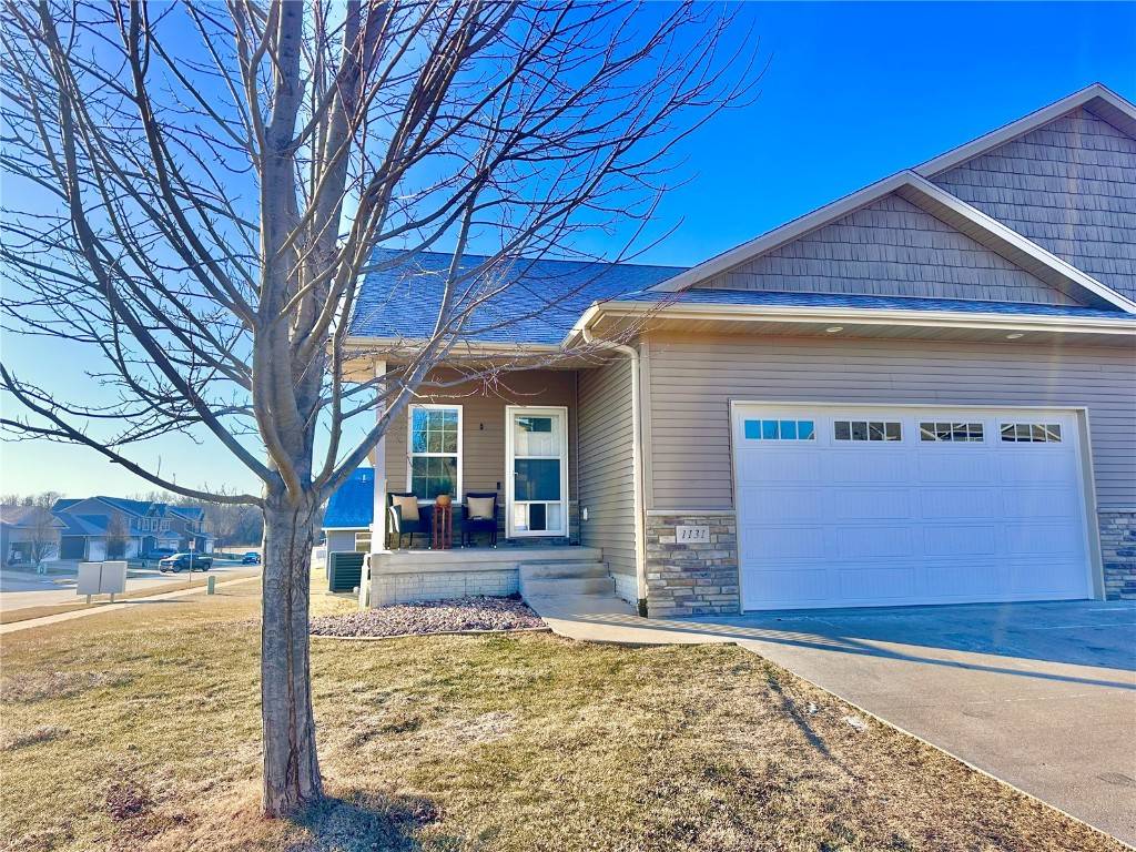 1131 Redbud AVE, Tiffin, IA 52340