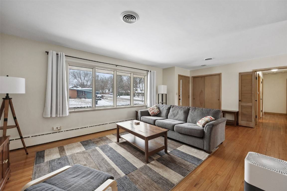 Iowa City, IA 52245,1704 Glendale RD